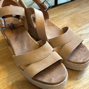 Tom’s Audrey Espadrille